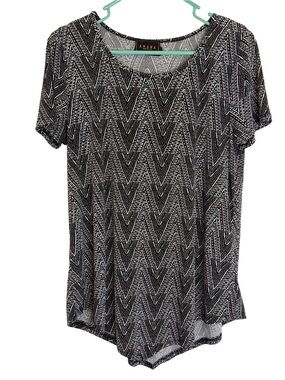3/$20 Amana Multicolored Print Short Sleeve Round Neck Blouse